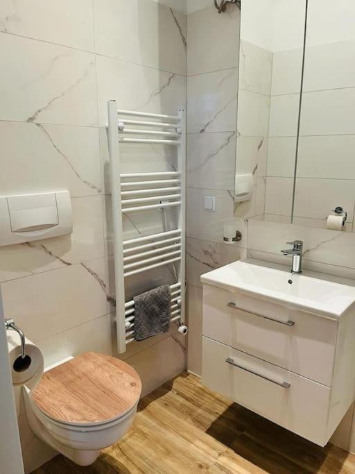 Gemuetliches Studio Apartment فيينا المظهر الخارجي الصورة